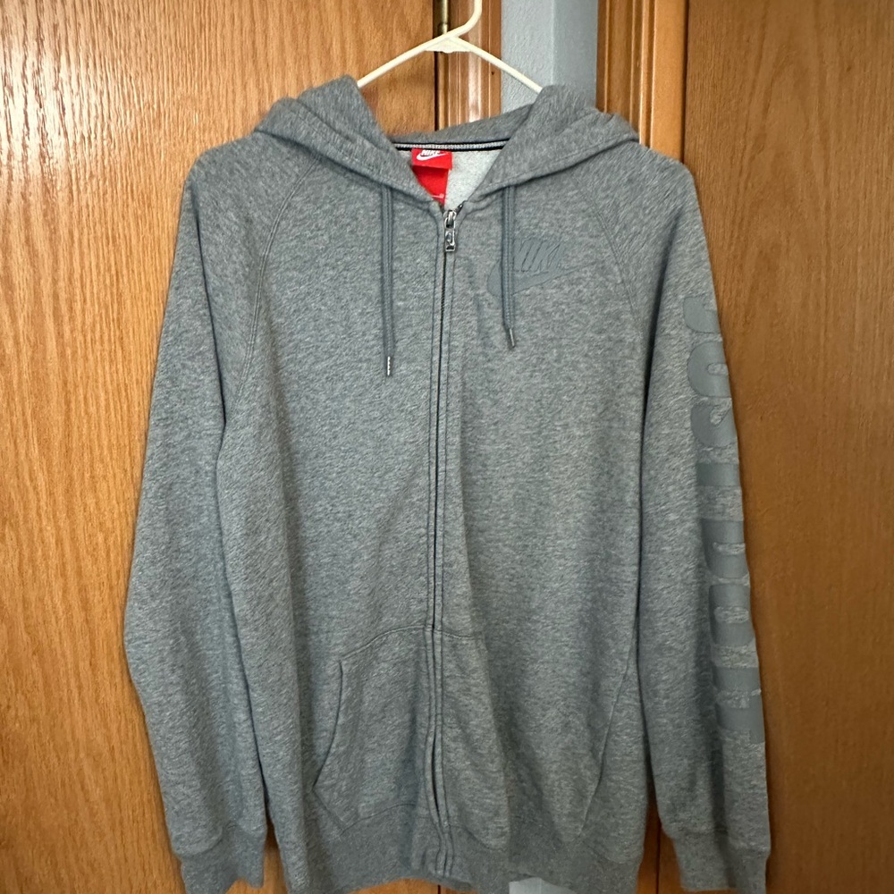 Nike Men's Gray Zip-Up Sweater